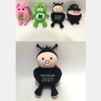 Peluche câline de coccinelle avec le visage et le Red Wings de sourire