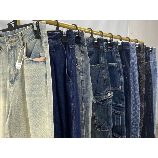 Slim Fit Versatile Second Hand Jeans Grade A Mixed Styles Sizes Polyester Cotton Material
