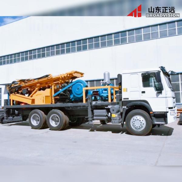 Heavy Duty 132KW Truck Mounted Rotary Drilling Rig 7500Nm With Mud Pump