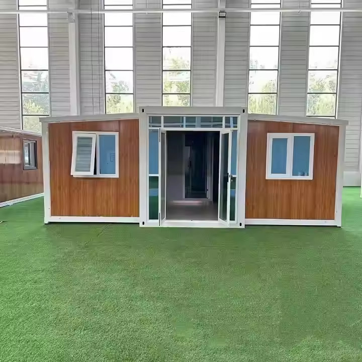 Luxury Finish Expandable Prefab House Three Bedroom Container Home Customized Size