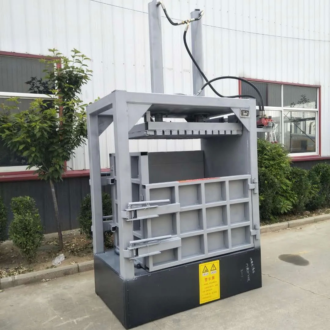 Hydraulic Baler Machine Robust Welded Steel Frame Compact For Storage And Transport