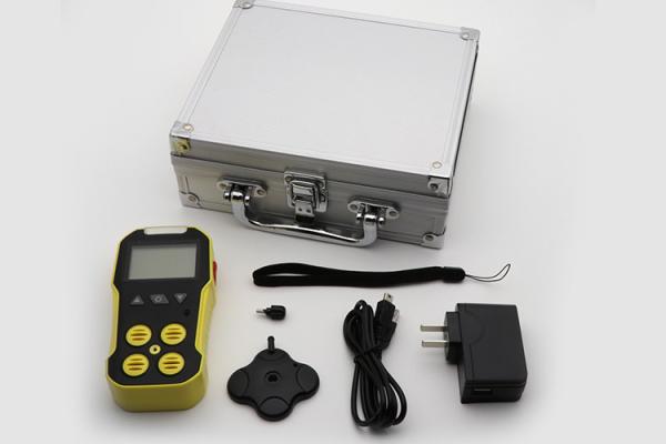 Lightweight Multi Gas Detector With Graphing Rechargeable Battery