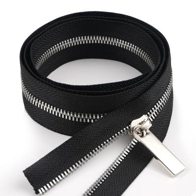 Customized Pantone Tape Color Metal Zipper for 5 Double-Point Teeth Backpack Zipper