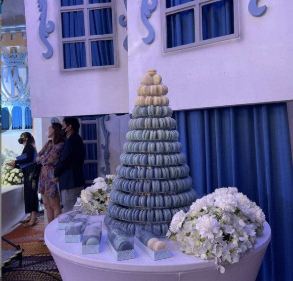 Stackable пластиковая стойка Macaron яруса рождественской елки 6 Macaron упаковывая