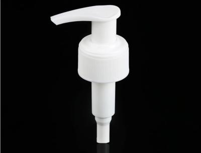 Pompe en plastique de lotion de salle de bains, distributeur droit gauche à nervures 24/410 de pompe de lotion