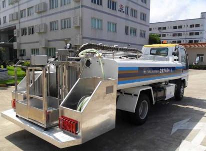 70KM/H GSE Portable Toilet Truck 4000L Sewage Tank