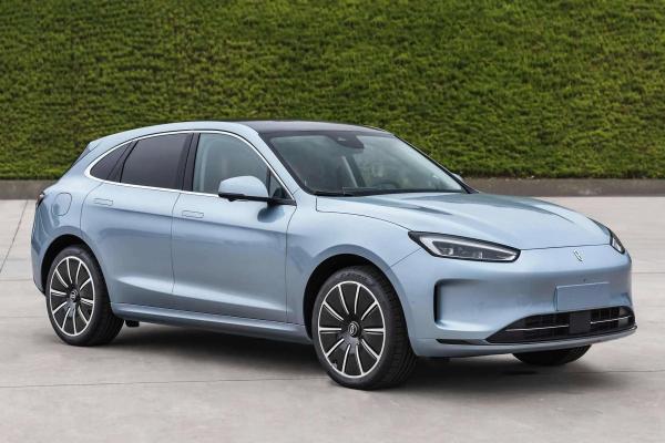 Good Energy City Electric Car Huawei Aito M5 4WD Suv Automotive Plug In Hybrid Fuel Electro Car with 0.75h Fast Charging