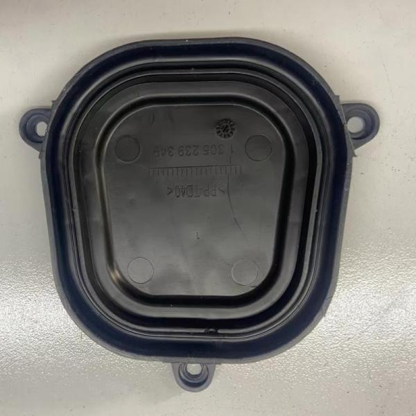 High Quality Car Headlight Cover 2016-2019 OEM Round Headlight Sealing Dust Cover for Audi A4LB9