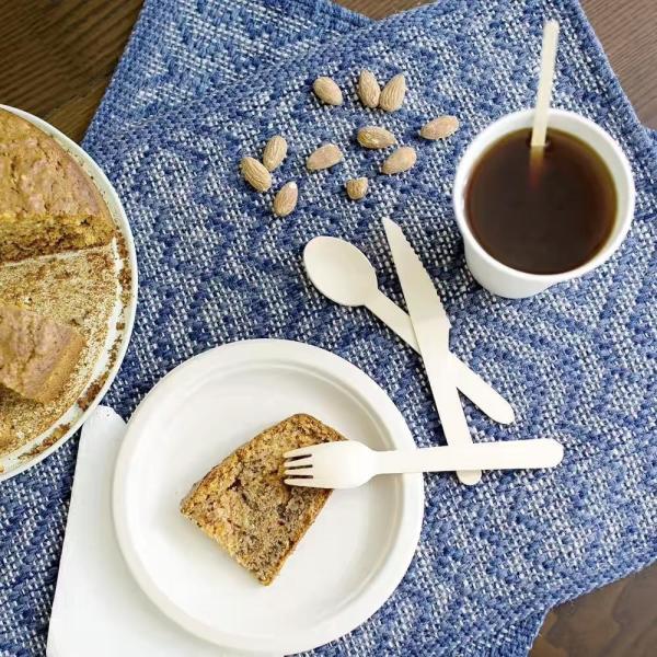 Вилки устранимого столового прибора Biodegradable деревянные, ложки, ножи установили пластиковый освобождают