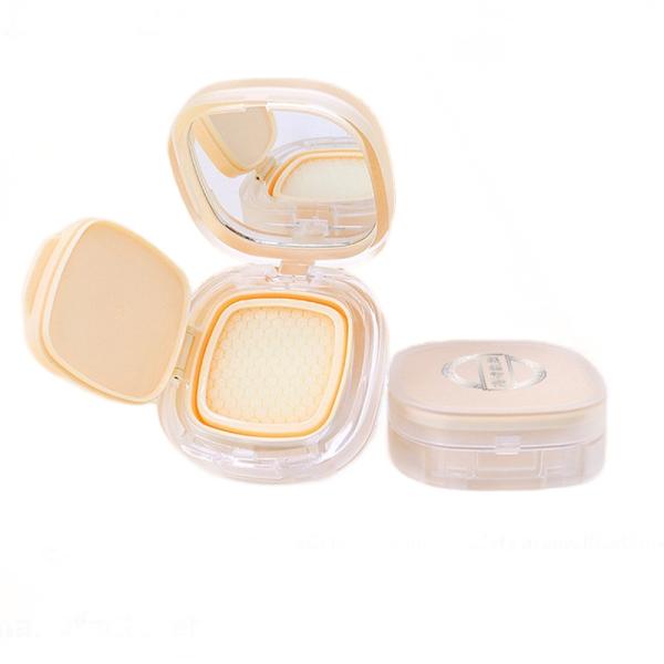 Refillable Dewy Finish Cushion Foundation Case for Travel Friendly Skin Care