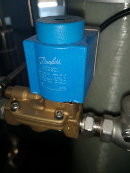 55kw 75HP Low Pressure Air Cooled 3 Bar Variable Frequency Screw Air Compressor Direct Driven for Glass Industry