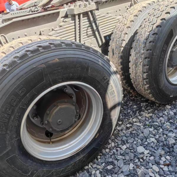 371hp 375hp Used Tractor Trailer Sinotruk Howo 6x4 Heavy Duty