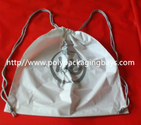 Personalized PP Promotion  Packaging / White Plastic Drawstring Backpack