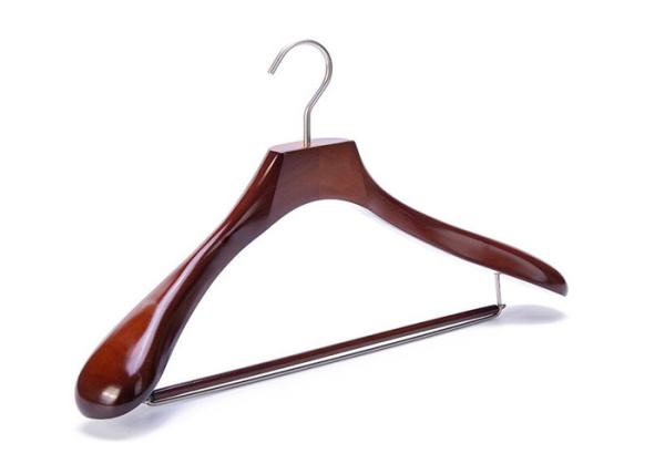 Glossy Luxury Wooden Coat Hangers For Men'S Suit / Pants / Jacket Customized Logo