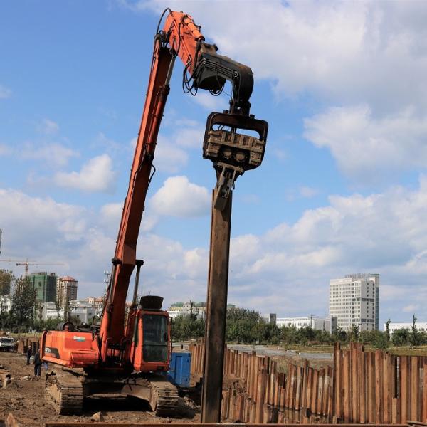 Máquina escavadora Sheet Pile Driver do martelo de pilha NM400 da folha de YAKAI para a placa de aço