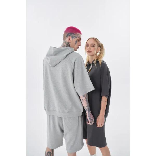 Wholesale Men′s Embroidery Tracksuit Summer Men Short Trucksuit Set