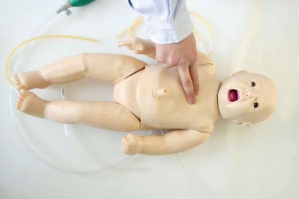 Advanced Intelligent Neonate First Aid Manikins with Video Monitoring Equipment for Teaching