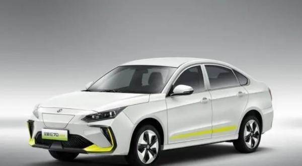 Dongfeng EV Carros AEOLUS -E70 pro100kWh Bateria Dongfeng EV Car acelerar 0-100km/h em 5s