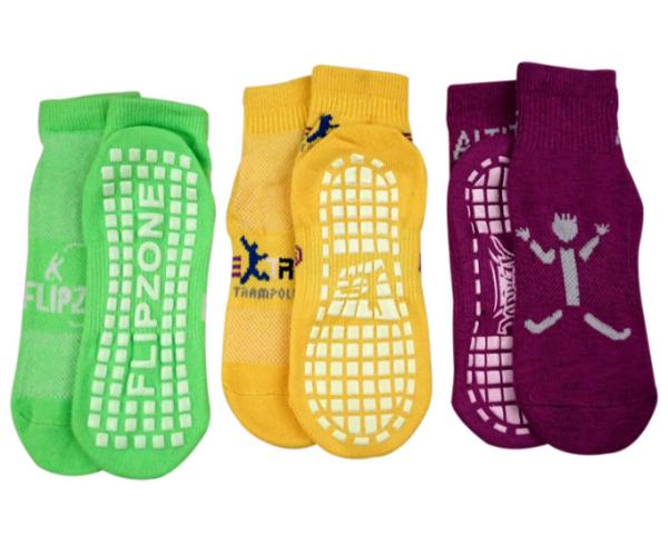 Spandex / Polyester Material Safe Feet Grip Socks Altitude Jumping Socks For Indoor Trampoline Park