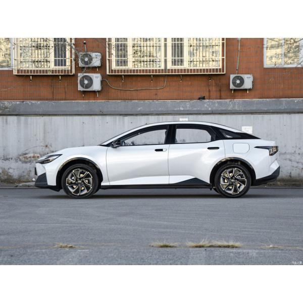 Online/Local After-sales Service Toyota Bz3 2023 616km Long-Range Electric Sedan