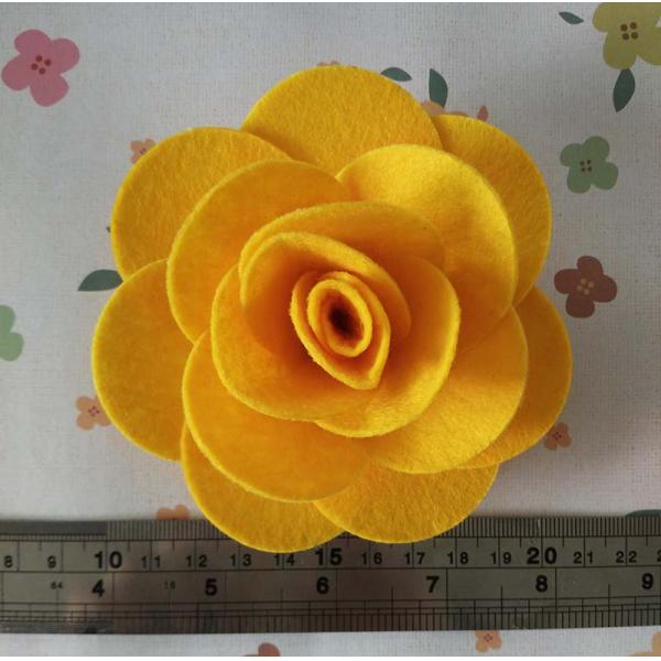 Beautiful Rose Fabric Daisy Flowers , Custom Fabric Flowers For Dresses