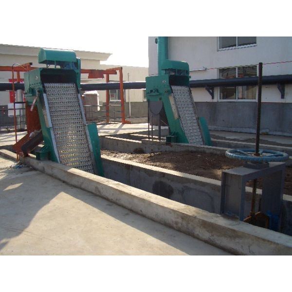 Complete Wastewater Pretreatment Various Types of Automatic Mechanical Bar Screens