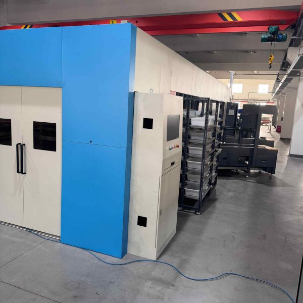 Expandable 52 Destinations Vertical Sorter For Retail Distribution Systems