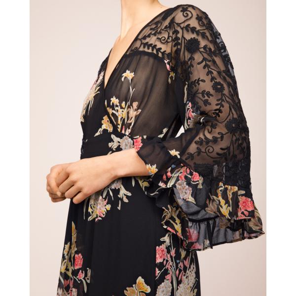 Fashion Design Empire Waist Floral Embroidered V-Neckline Maxi Woman Dress