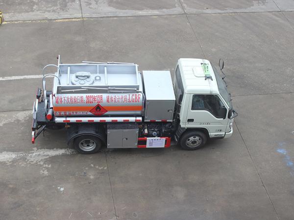 Foton Blue Brand 2 Cubic Runzhi Star Brand Small Refueling Truck