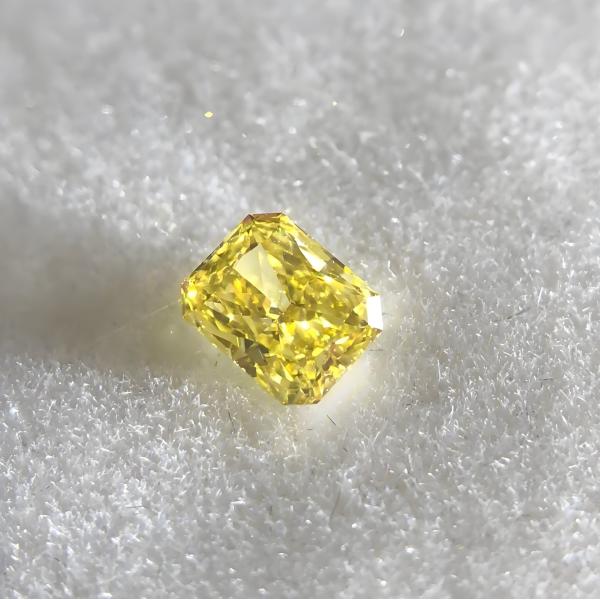 Yellow Radiant Cut 0.5carat- 2.5carat Lab Grown Diamond HPHT CVD Diamond Fancy Yellow Color VVS VS 3EX LooseDiamond IGI  GIA