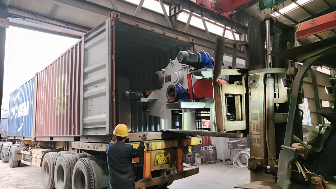 Журнал Chipper GX218 110KW ветви дерева 15T/H деревянный с 2 лезвиями