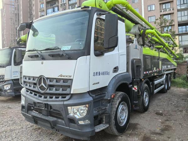 2022 Zoomlion pompe à béton utilisée ZLJ5440THBBF 62X-6RZ avec châssis BENZ Pour Readymix Beton Company