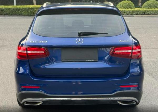 Benz Glc 260 SUV de gasolina de segunda mano con potencia máxima de 211 CV