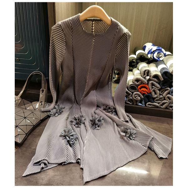 High-end 3d Flower Round Neck Long Sleeve Pleated Plus Size Women's Dresses