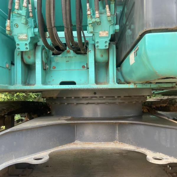 Machines de creusement d'occasion Original cylindre hydraulique Kobelco Excavator SK125
