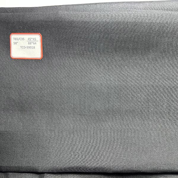 Polyester Cotton Poplin Fabric Easy Care 45S*45S Yarn Count Retains Shape And Requires Minimal Maintenance