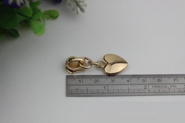 High grade small style bag metal accessories light gold heart shape zipper puller with slider 5#