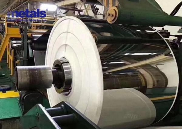 Largeur 30 ̊1500 mm G90 revêtement en zinc Gi Coil d'acier Spangle Finition pour les conduits de climatisation