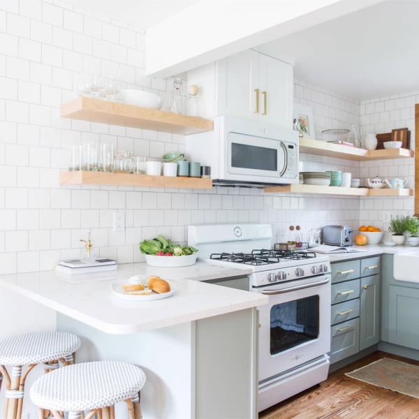 American Shaker Style Light Blue Lacquer Small Kitchen Cabinet Set With Sink For Cottage