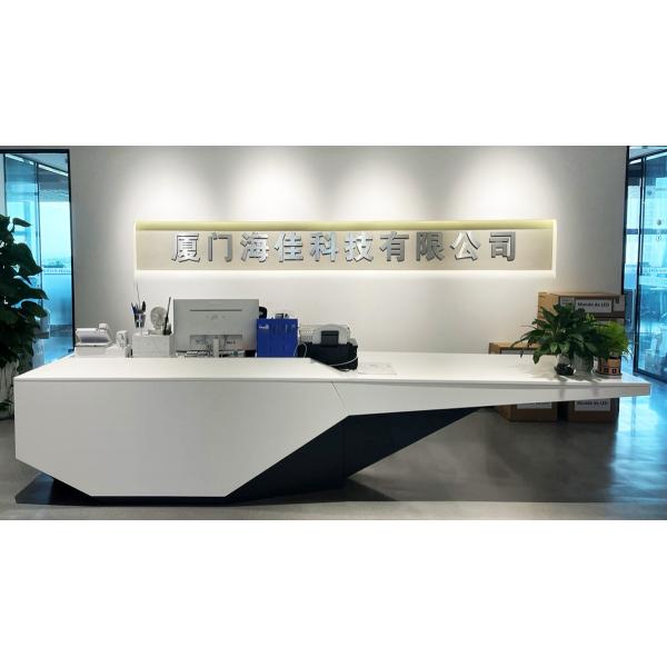 Indoor Digital Board SMD1212 Pixel Pitch 1.66mm LED Wall Screen with 3840Hz/s Refresh Rate