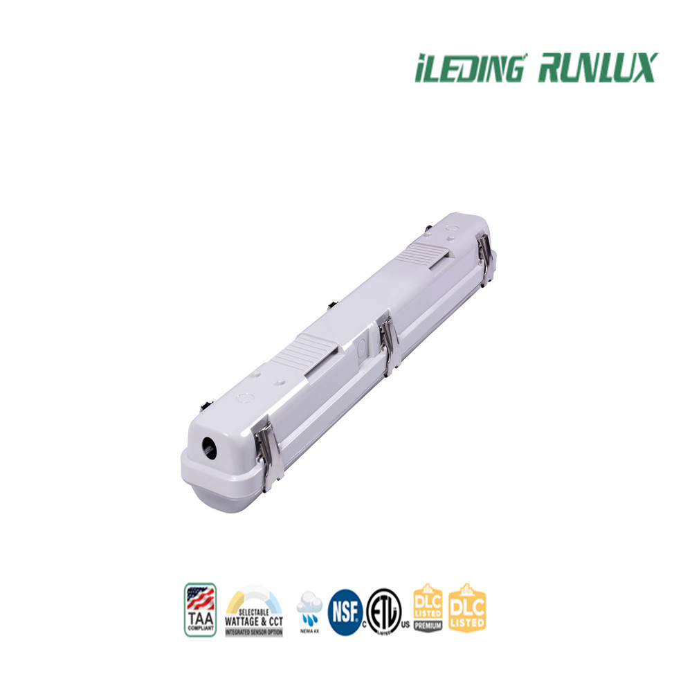 IP66 Polycarbonate LED Vapor Tight Light with Switchable Color Temperature