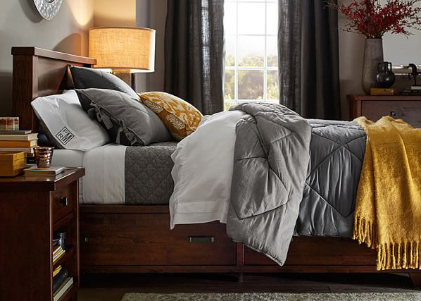 Linen Silk Hotel White Comforter , Non Woven Fabric Grey Down Comforter