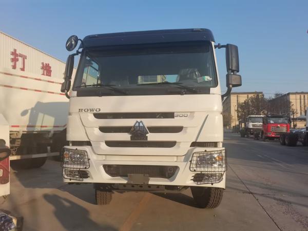 SINOTRUK HOWO Cargo Truck Chassis 16-20 Tons 4X2 LHD 300HP