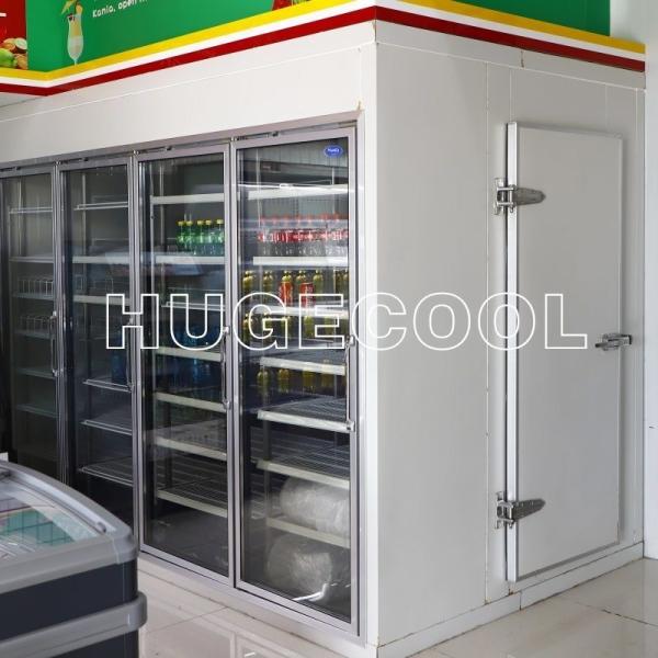 Affichage de porte en verre Marcher dans la chambre froide plus fraîche pour stocker efficacement les aliments et les boissons