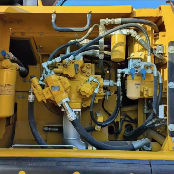 Used CAT336D Excavator with 34600kg Working Weight and 208kw Power for Heavy-Duty Earth Moving