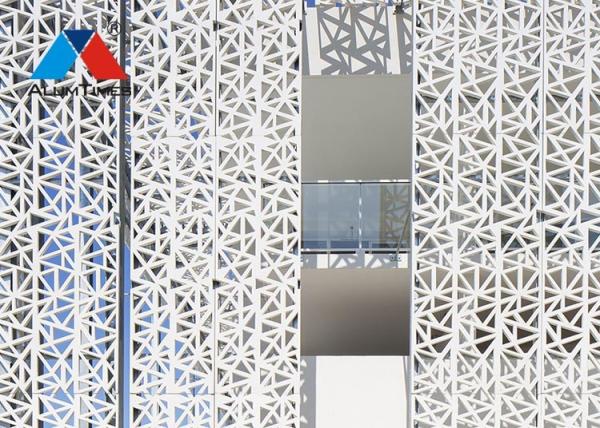 Fireproof Powder Coated Aluminium Screens , CNC Cut Decorative Aluminum Wall Panels