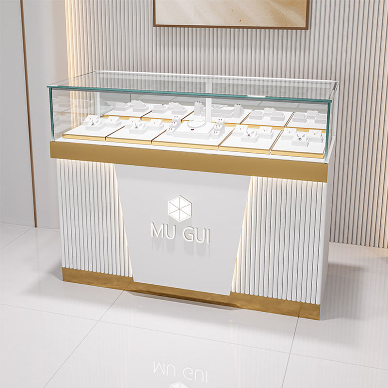 Modern Luxury Jewelry Display Cases: Stylish Glass Display Cases Designed Specifically for High-end Jewelry Retailers