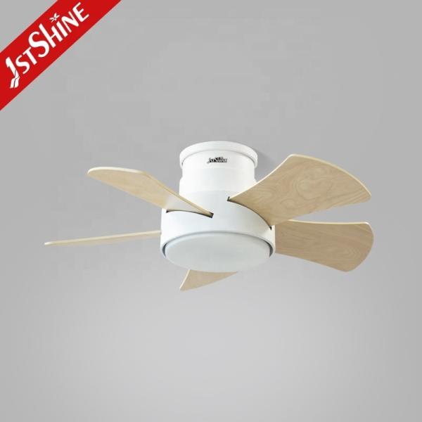 Economia de energia 28 polegadas ventilador de teto LED para tetos baixos corpo de metal e design flush