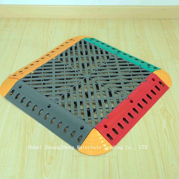 3.9mm  Plastic Permeable Floor / Car Wash Grille Floor / Corrugated Plastic Floor Protection Sheets Board