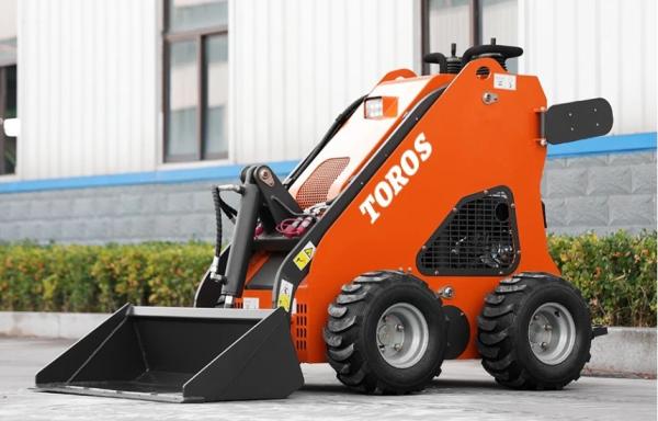 Potente Mini Stand Up Skid Steer Agricultural Skid Steers Multipurpose